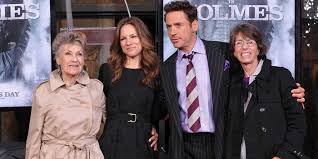 robert downey jr with mother and wife