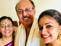keerthy suresh mother and father